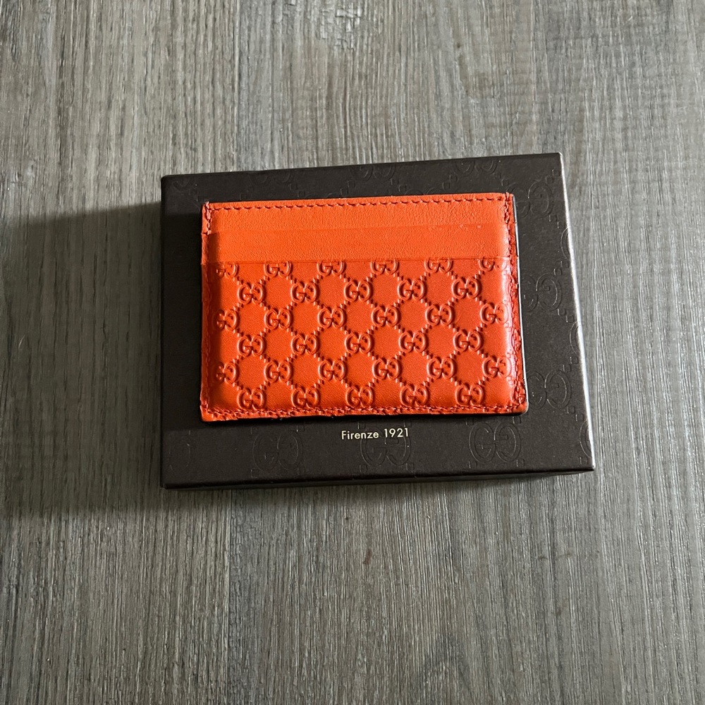 Gently used Gucci card case